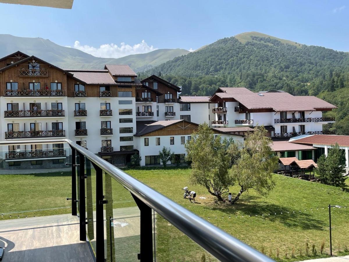 Курортный отель Snow Pine Suite - 4 Star Бакуриани Экстерьер фото