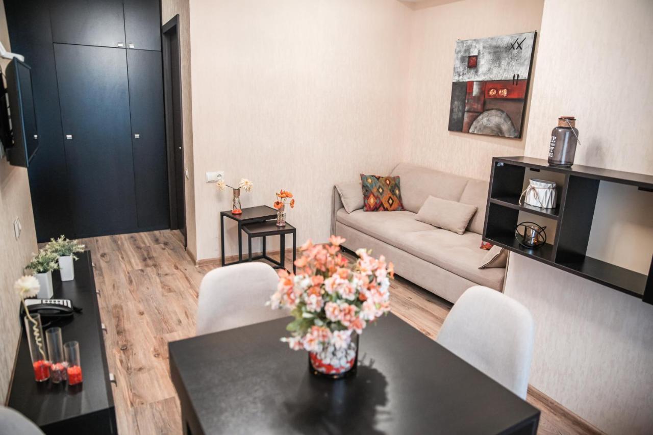 Курортный отель Snow Pine Suite - 4 Star Бакуриани Экстерьер фото