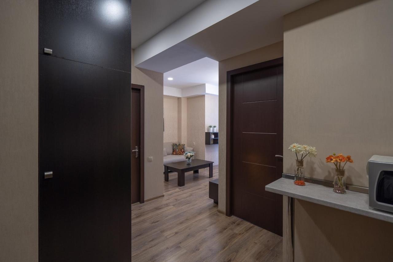 Курортный отель Snow Pine Suite - 4 Star Бакуриани Экстерьер фото