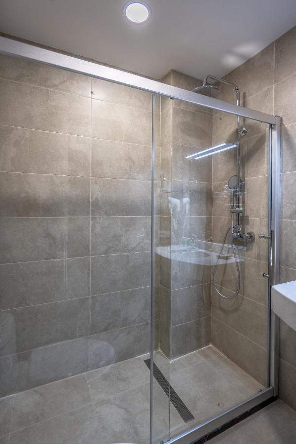 Курортный отель Snow Pine Suite - 4 Star Бакуриани Экстерьер фото
